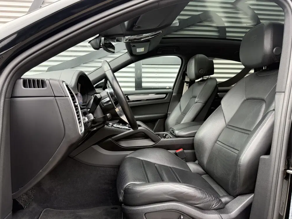 Porsche Cayenne Cayenne Coupé 3.0 E-Hybrid Pano uit 2022, foto 4