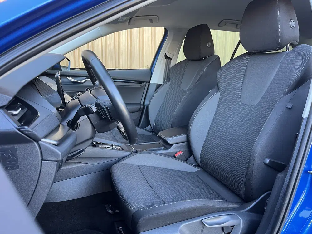 Skoda Octavia 1.5 e-TSI Business Edition uit 2024, foto 8