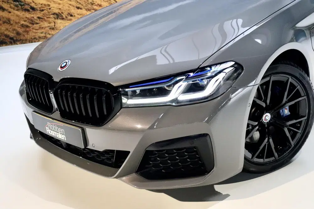 BMW 5-serie 530e High Ex M Sport uit 2022, foto 3