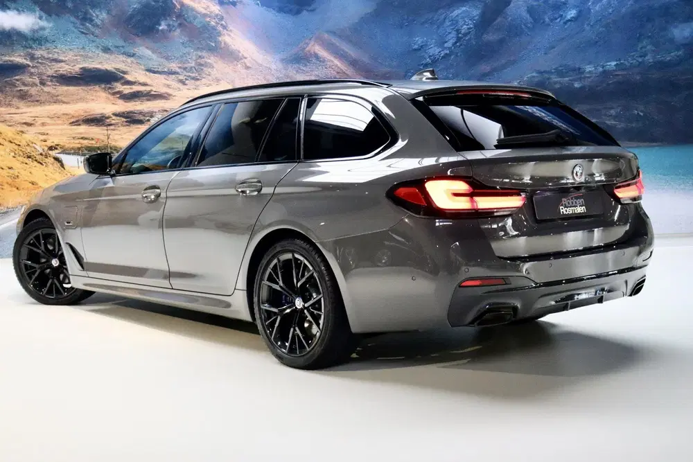 BMW 5-serie 530e High Ex M Sport uit 2022, foto 4
