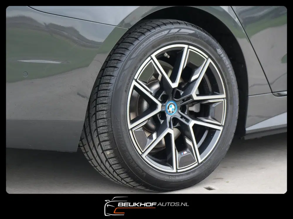 BMW i4 EDrive High Executive 70 kWh Leer Virtual uit 2023, foto 8