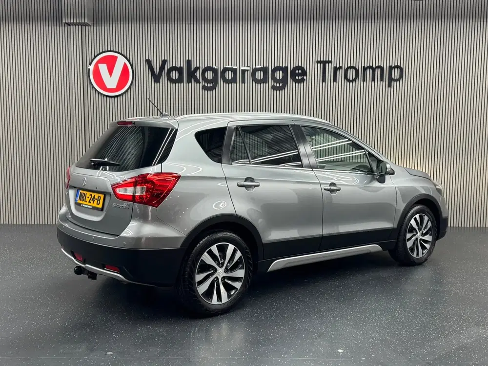 Suzuki S-Cross 1.4 High Executive panoramadak uit 2020, foto 4