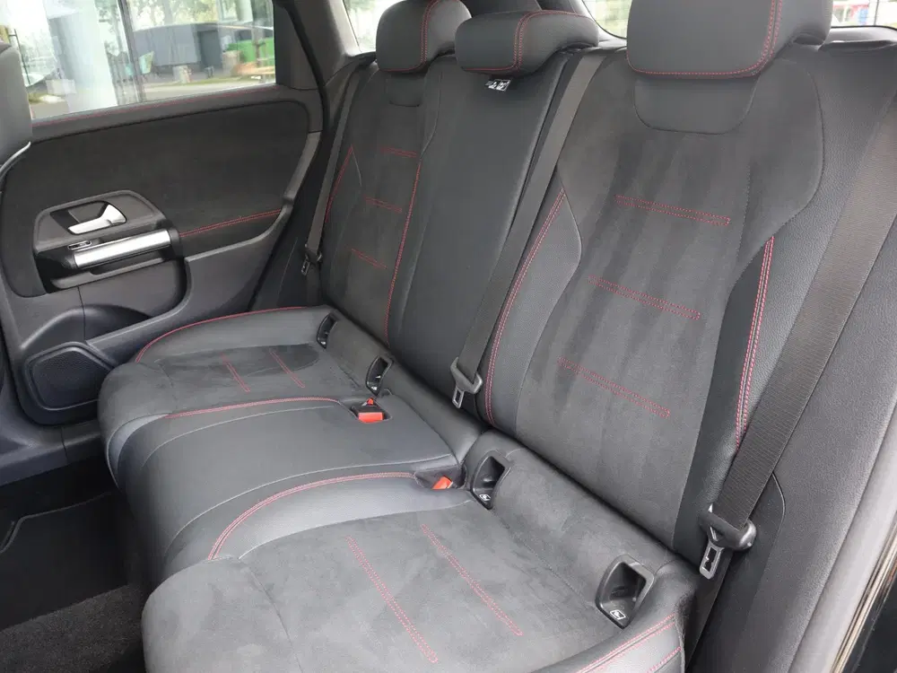 Mercedes-Benz B-Klasse 200 AMG Line uit 2023, foto 13