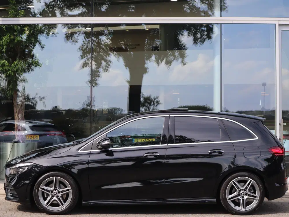 Mercedes-Benz B-Klasse 200 AMG Line uit 2023, foto 4