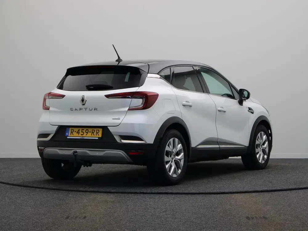 Renault Captur E-Tech Hybrid 145pk Intens uit 2022, foto 11
