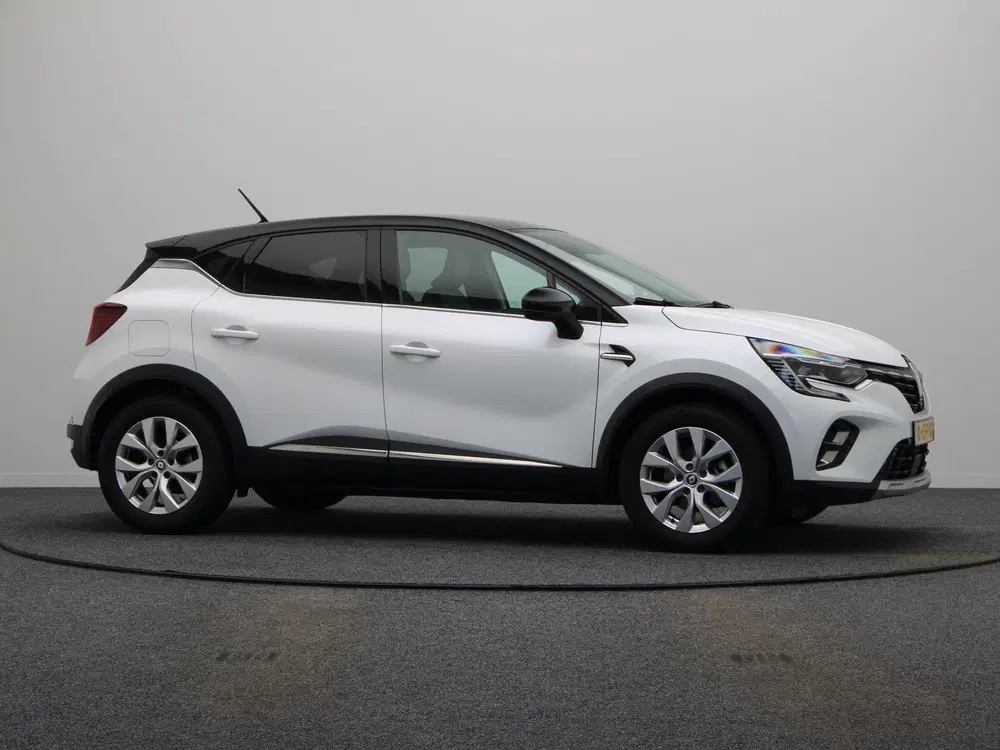 Renault Captur E-Tech Hybrid 145pk Intens uit 2022, foto 13
