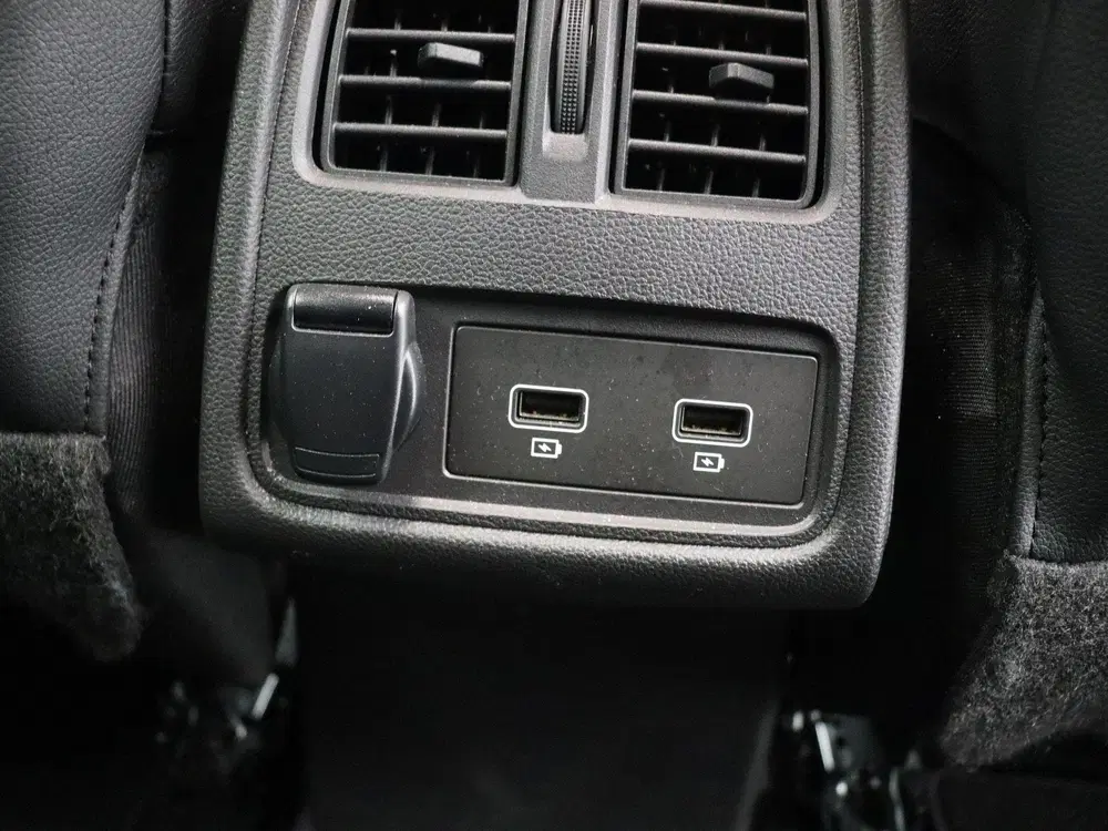 Renault Captur E-Tech Hybrid 145pk Intens uit 2022, foto 4