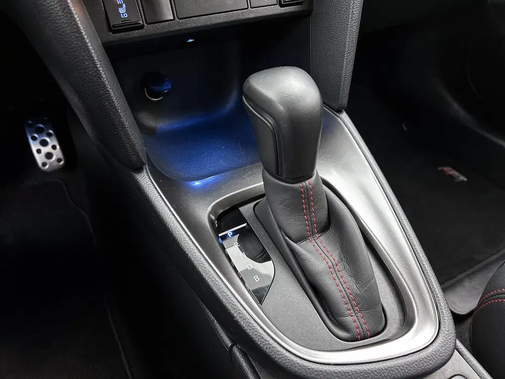Toyota Yaris Cross 1.5 Hybrid GR Sport Limited uit 2023, foto 13