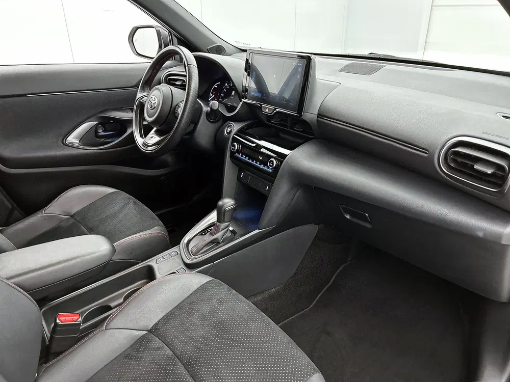 Toyota Yaris Cross 1.5 Hybrid GR Sport Limited uit 2023, foto 6