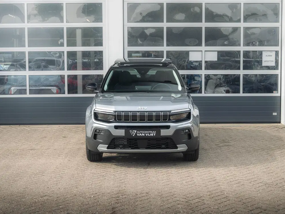 Jeep Avenger 1.2 e-Hybrid Summit uit 2025, foto 2