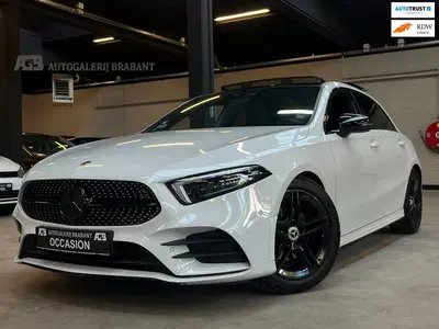 Mercedes-Benz A-Klasse 200 Business Solution AMG Pano uit 2019