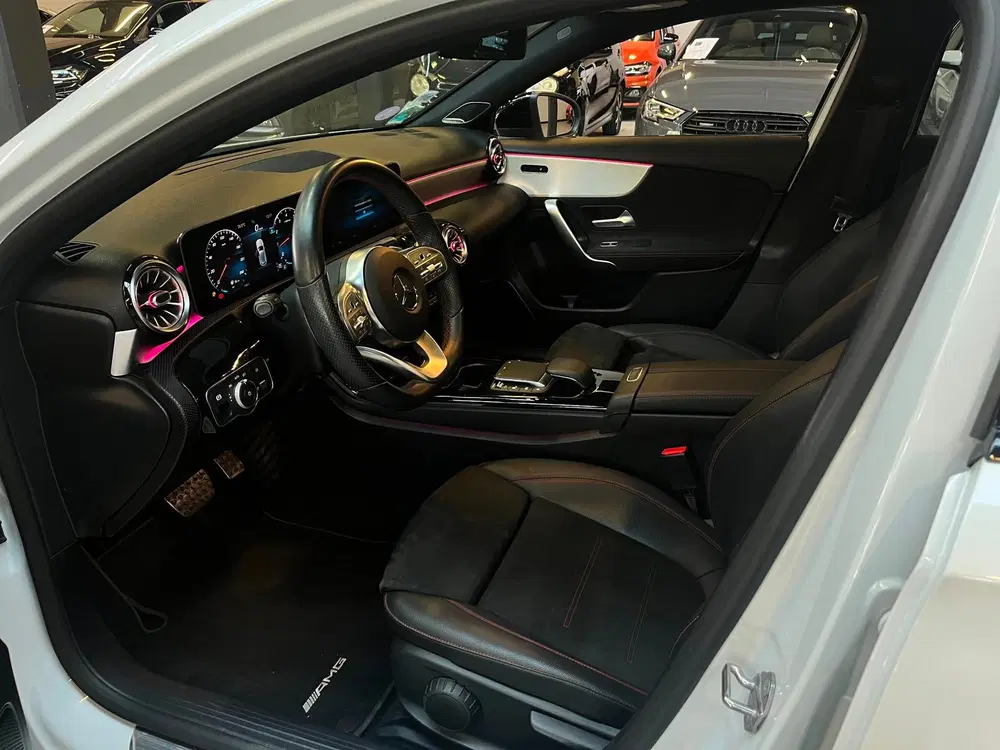 Mercedes-Benz A-Klasse 200 Business Solution AMG Pano uit 2019, foto 13