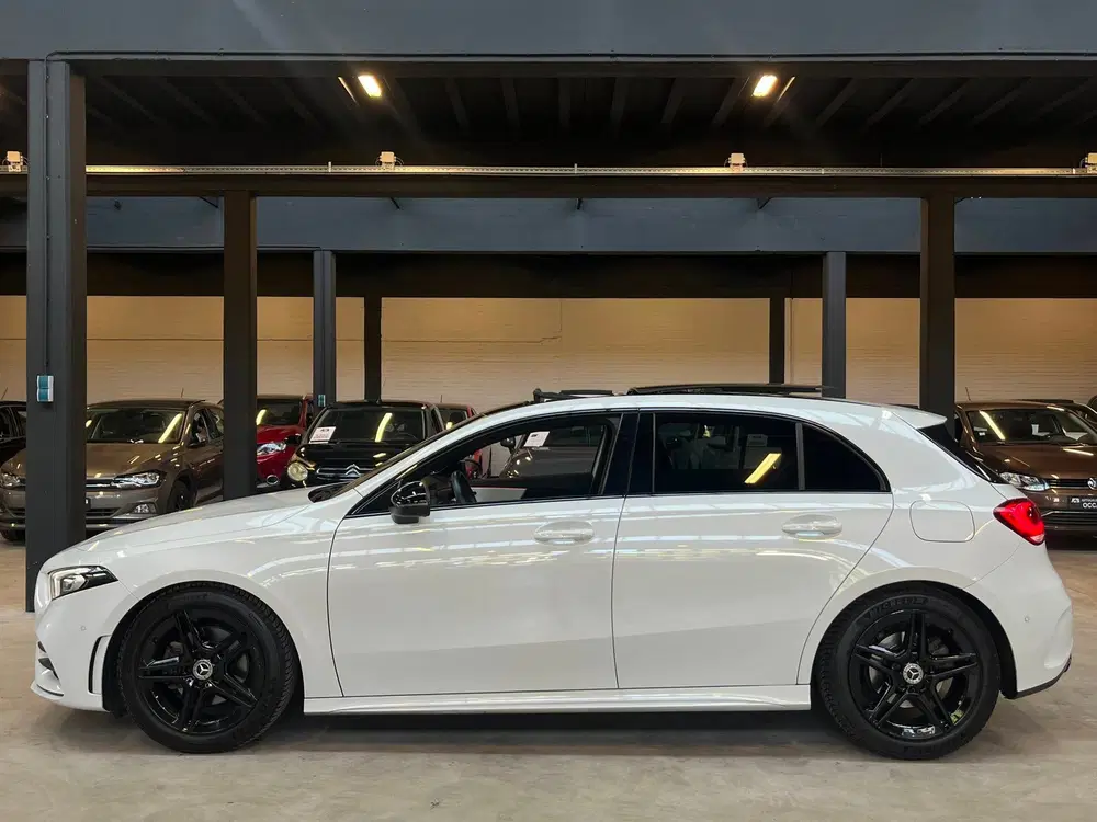 Mercedes-Benz A-Klasse 200 Business Solution AMG Pano uit 2019, foto 2