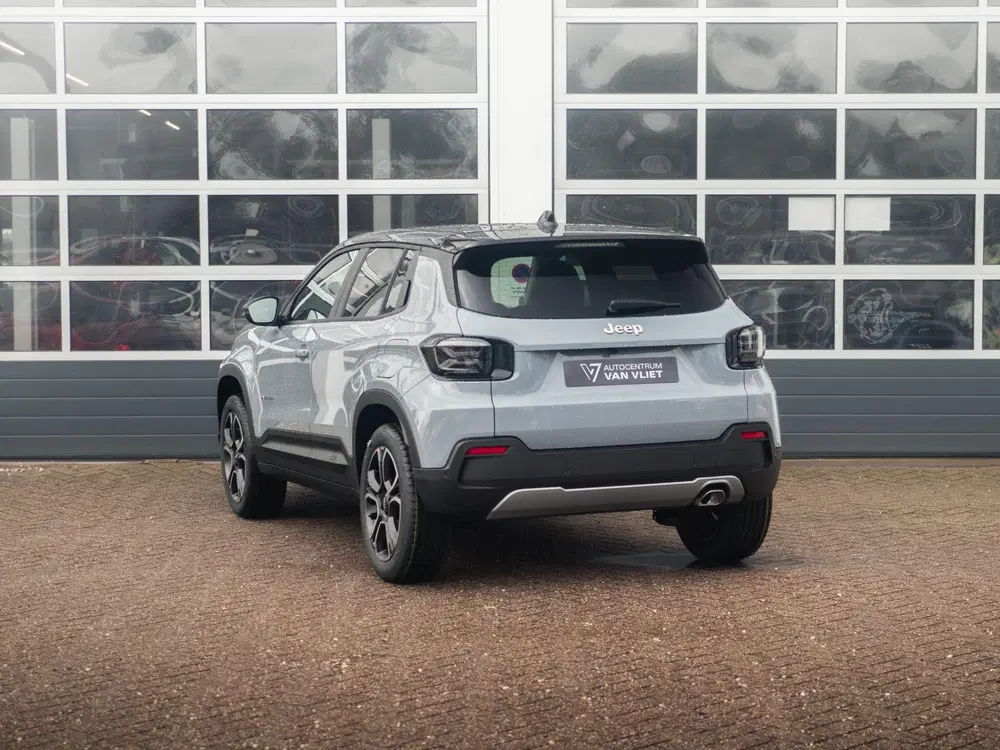 Jeep Avenger 1.2 e-Hybrid Summit uit 2025, foto 7