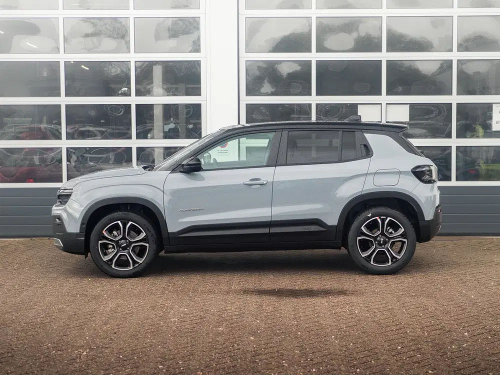 Jeep Avenger 1.2 e-Hybrid Summit uit 2025, foto 8