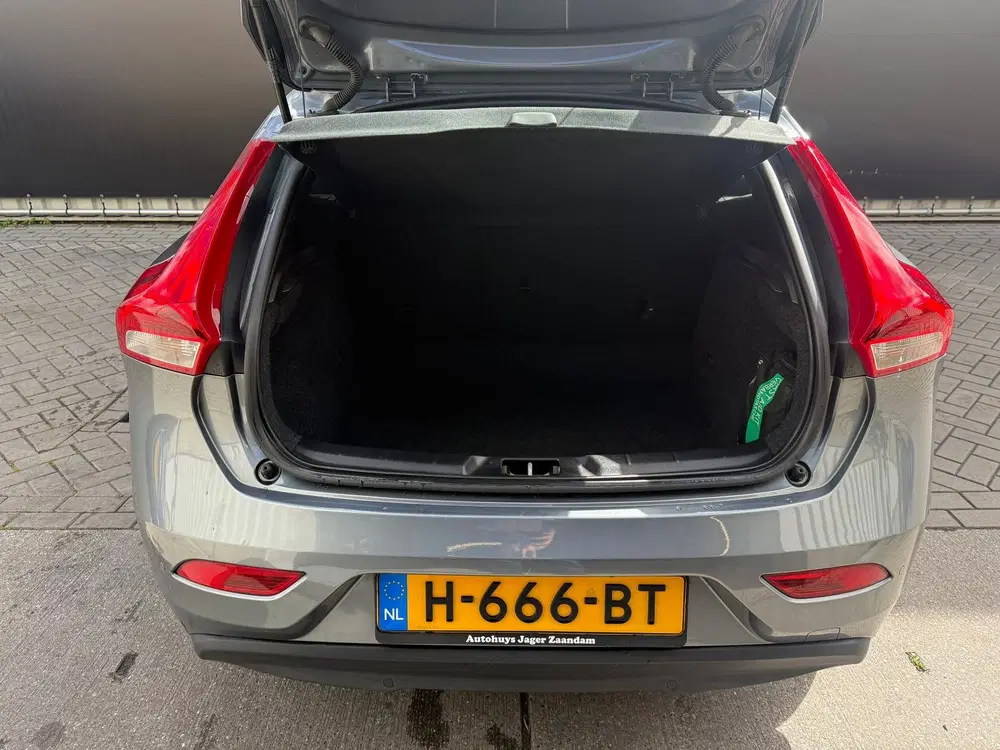 Volvo V40 1.5 T2 Polar+ Sport Automaat Sensoren uit 2020, foto 14