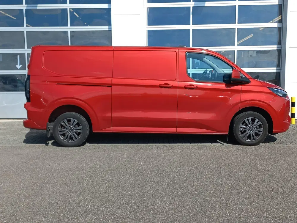 Ford Transit Custom 320 2.5 PHEV L2H1 Limited uit 2024, foto 3