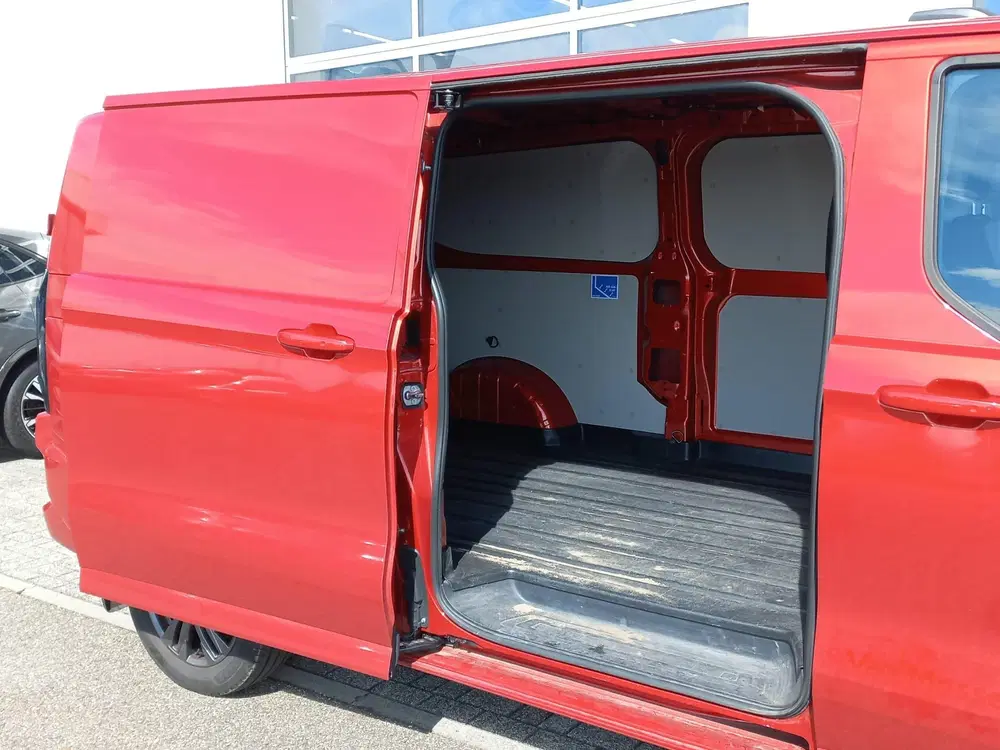 Ford Transit Custom 320 2.5 PHEV L2H1 Limited uit 2024, foto 4