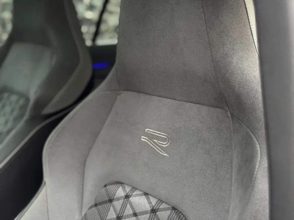 Volkswagen Golf 1.5 eTSI R-Line Pano Keyless IQ Camera uit 2020, foto 12