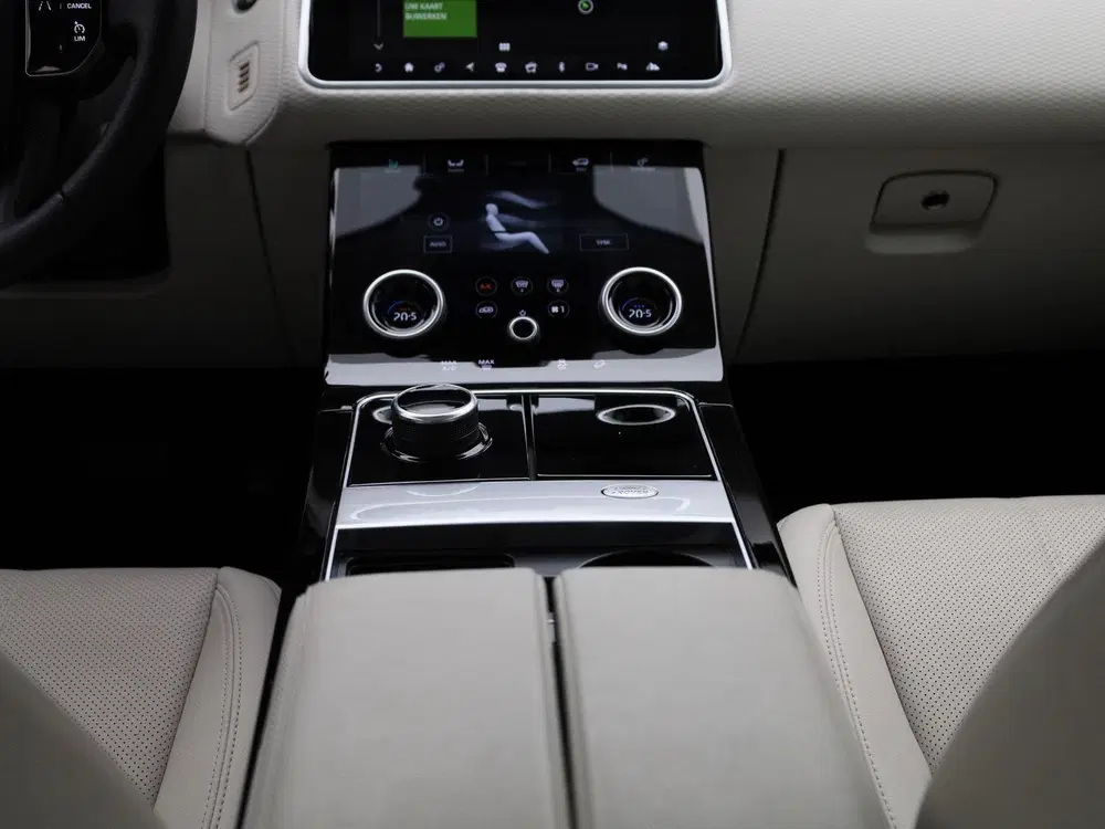 Land Rover Range Rover Velar 2.0 P250 Turbo AWD uit 2020, foto 10
