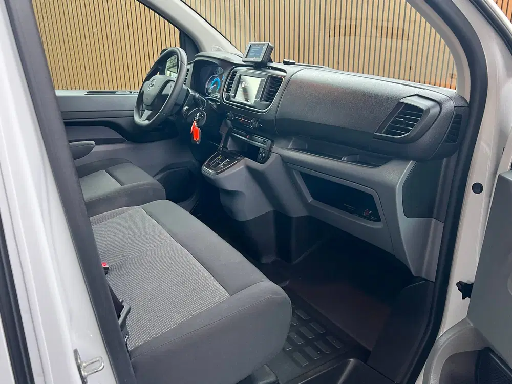 Opel Vivaro L3H1 75 kWh uit 2022, foto 10
