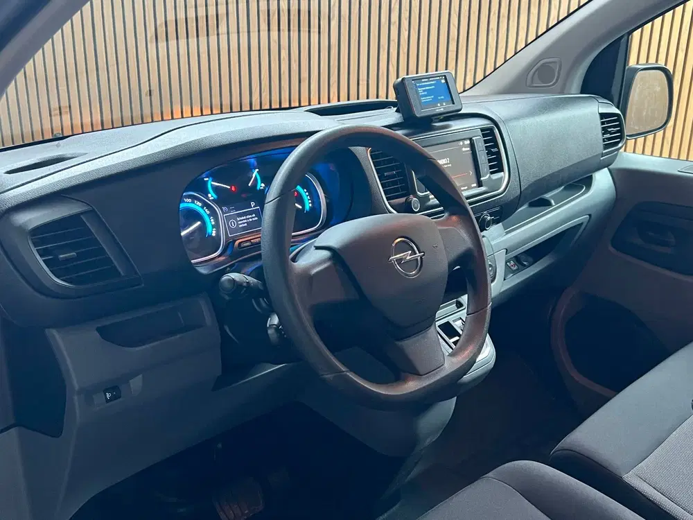 Opel Vivaro L3H1 75 kWh uit 2022, foto 13
