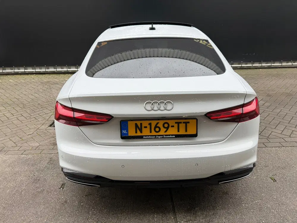 Audi A5 40 TFSI Quattro Sline Competition Pano Car uit 2022, foto 10