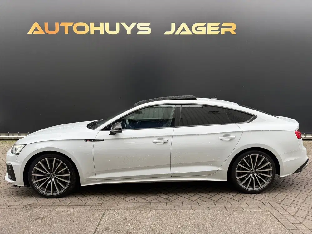Audi A5 40 TFSI Quattro Sline Competition Pano Car uit 2022, foto 6