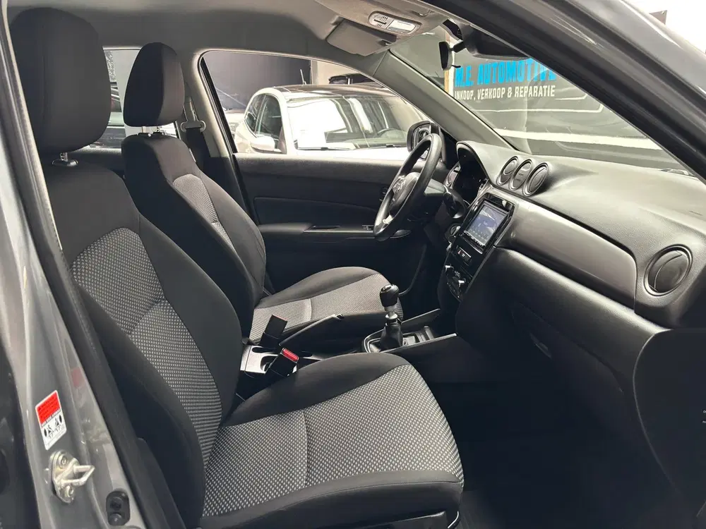 Suzuki Vitara 1.4 Boosterjet Comfort Smart Hybrid uit 2022, foto 15