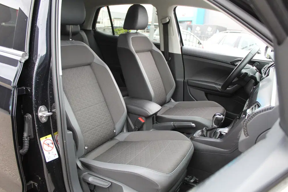 Volkswagen T-Cross 1.0 TSI Carat Style DSG-automaat uit 2022, foto 11