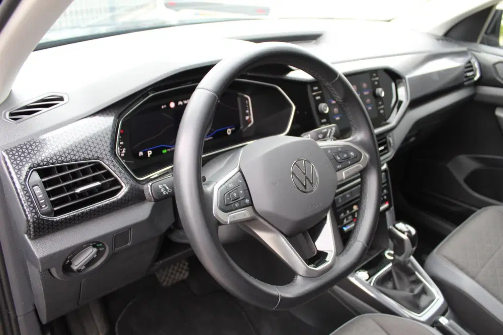 Volkswagen T-Cross 1.0 TSI Carat Style DSG-automaat uit 2022, foto 2