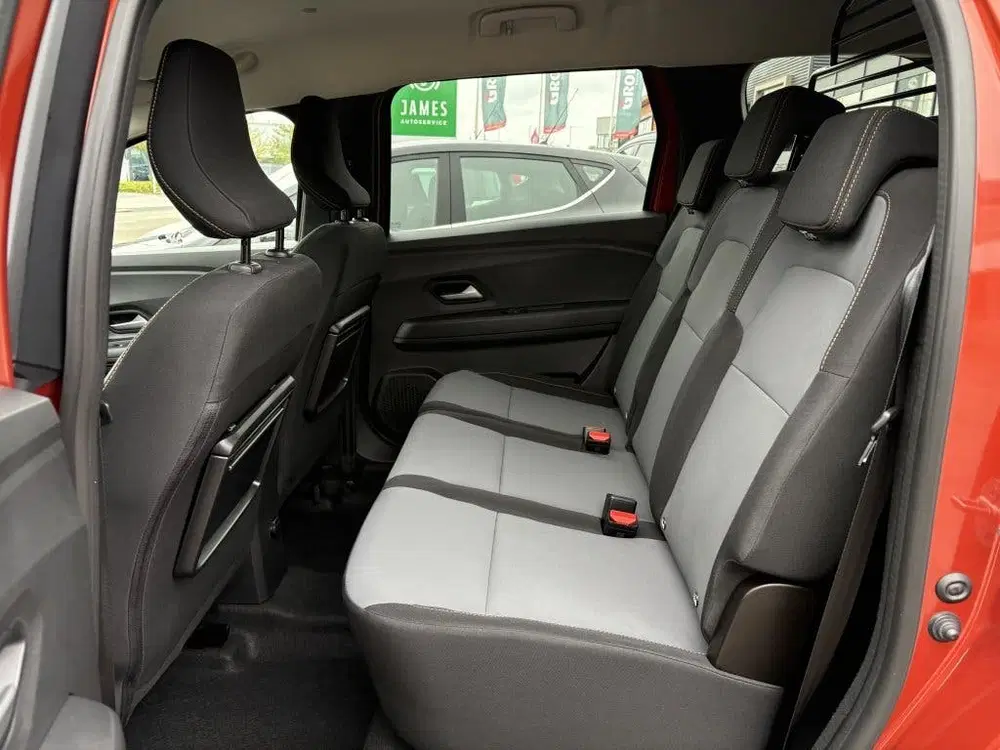 Dacia Jogger 1.6 Hybrid 140 Extreme uit 2024, foto 10