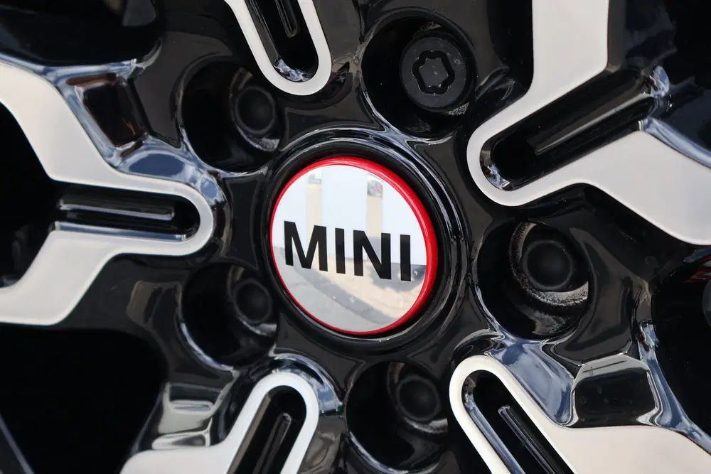 Mini Hatchback JCW uit 2026, foto 11