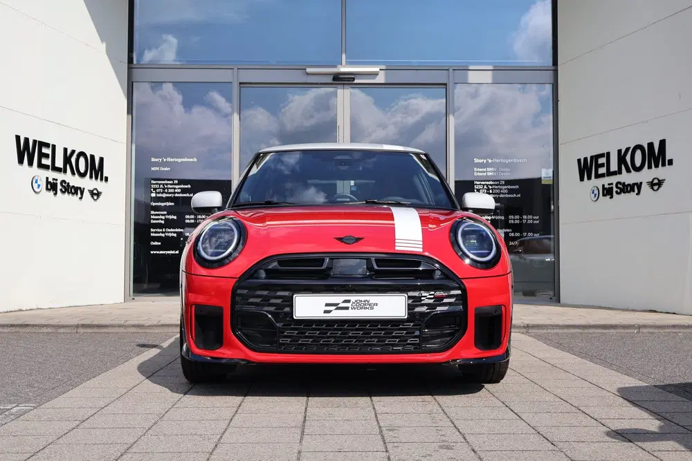 Mini Hatchback JCW uit 2026, foto 3