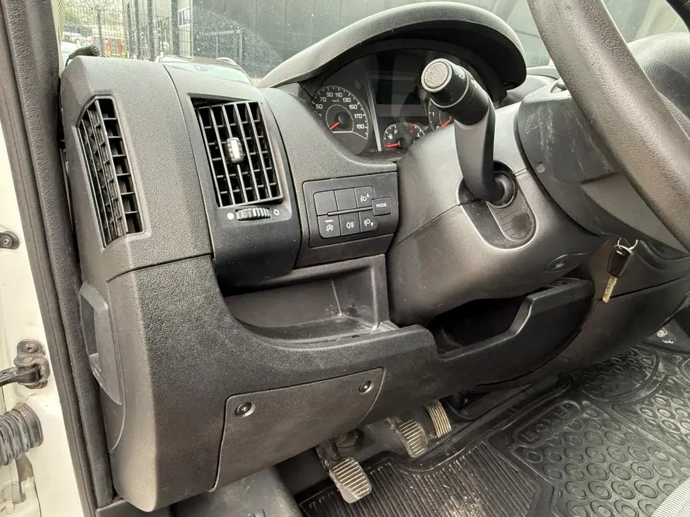 Peugeot Boxer 330 2.2 BlueHDi 120 L2H1 Premium Pick Up uit 2020, foto 11