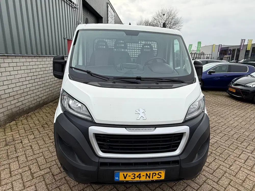 Peugeot Boxer 330 2.2 BlueHDi 120 L2H1 Premium Pick Up uit 2020, foto 4
