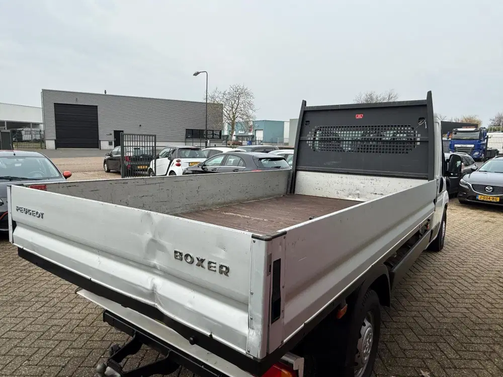 Peugeot Boxer 330 2.2 BlueHDi 120 L2H1 Premium Pick Up uit 2020, foto 6