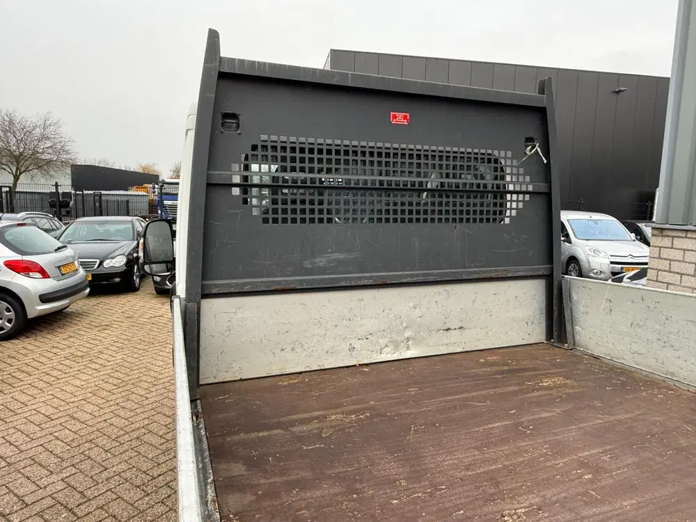 Peugeot Boxer 330 2.2 BlueHDi 120 L2H1 Premium Pick Up uit 2020, foto 8