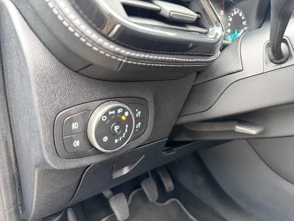 Ford Fiesta 1.0 EcoBoost Vignale uit 2020, foto 12