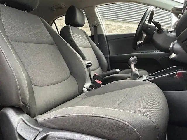 Kia Rio 1.0 T-GDi MHEV DynamicPlusLine Carplay uit 2021, foto 4