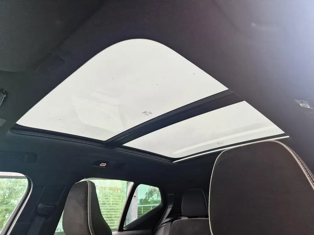 Volvo XC40 2.0 B4 Plus Dark uit 2026, foto 11
