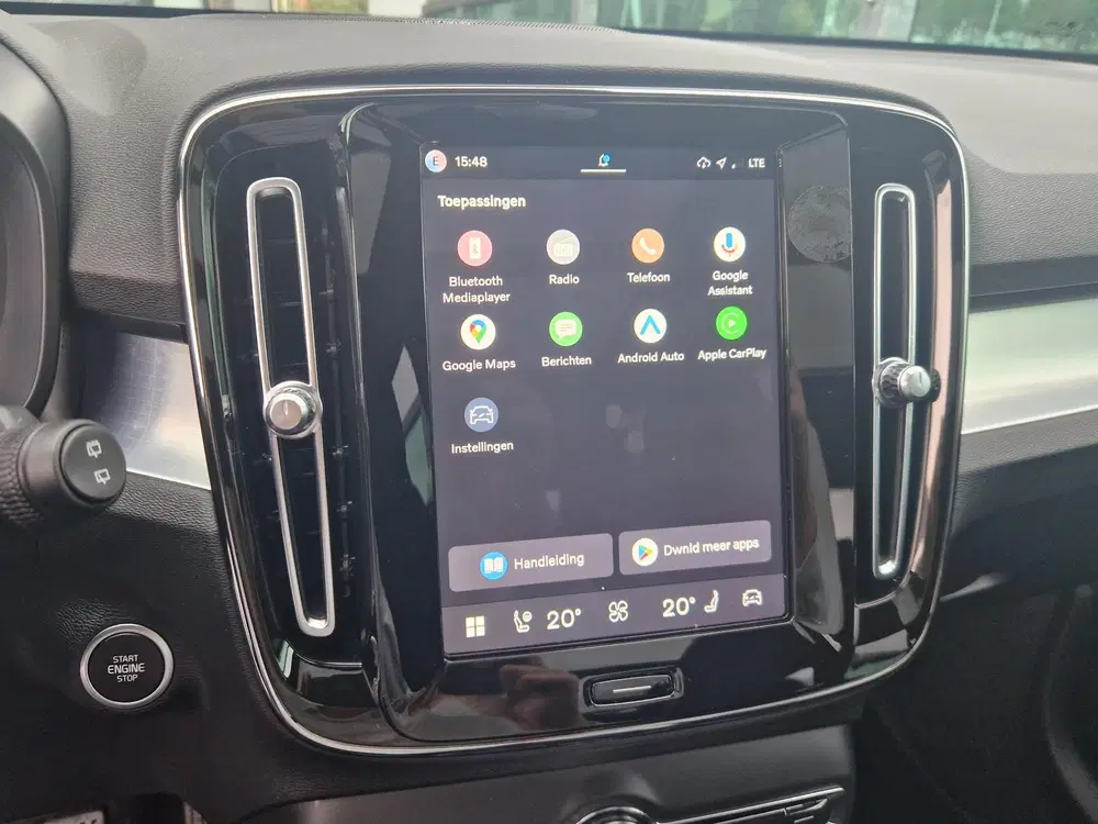 Volvo XC40 2.0 B4 Plus Dark uit 2026, foto 15