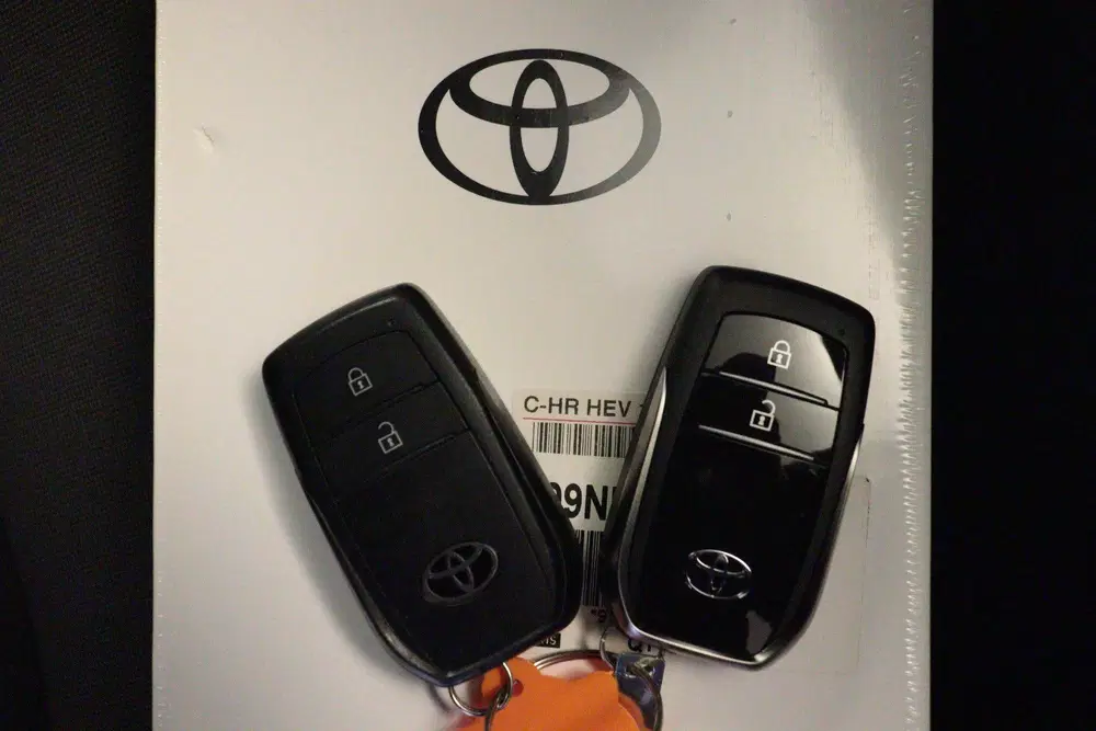 Toyota C-HR 1.8 Hybrid 140 Dynamic uit 2025, foto 14