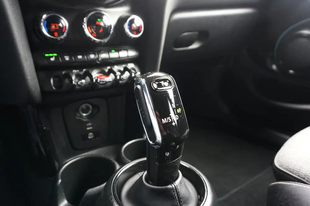 Mini Cooper 1.5 Cooper Automaat uit 2022, foto 15