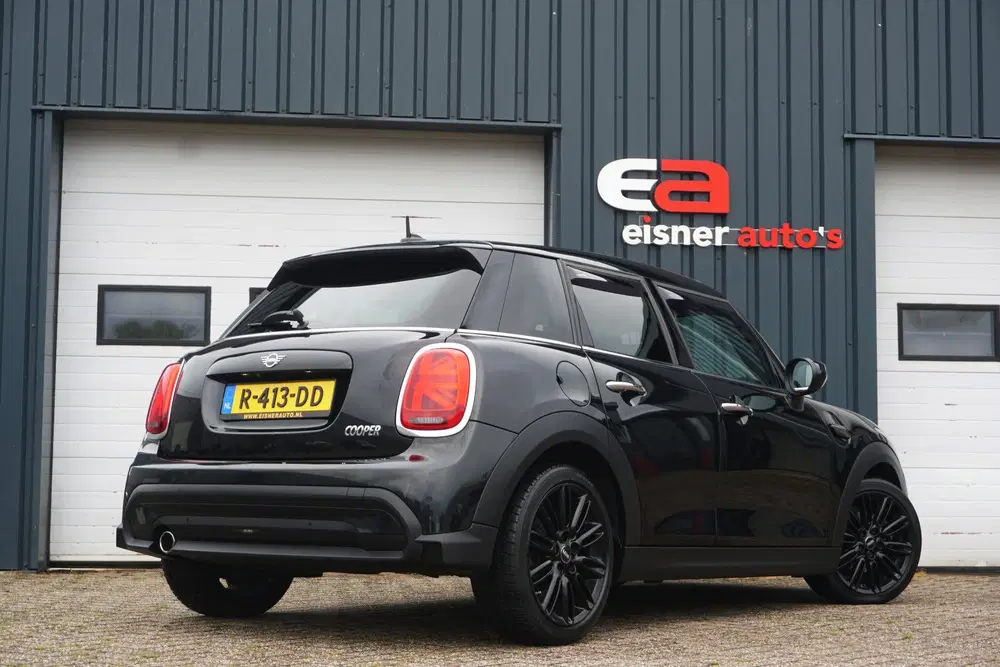 Mini Cooper 1.5 Cooper Automaat uit 2022, foto 4