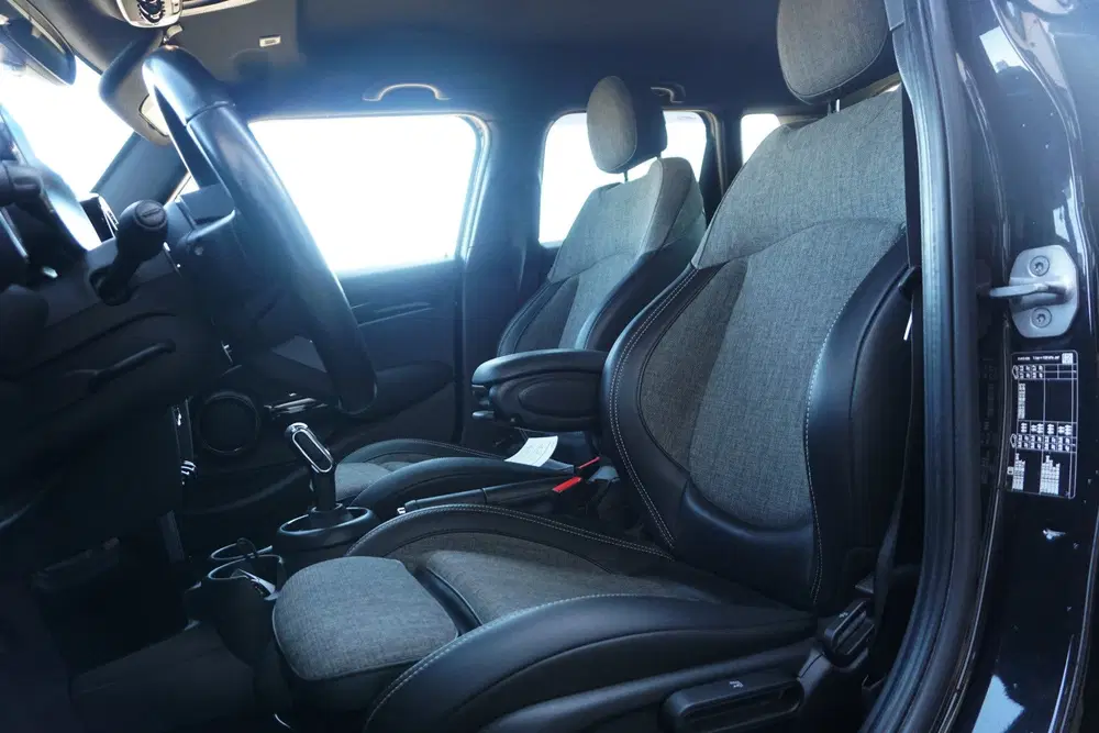 Mini Cooper 1.5 Cooper Automaat uit 2022, foto 6