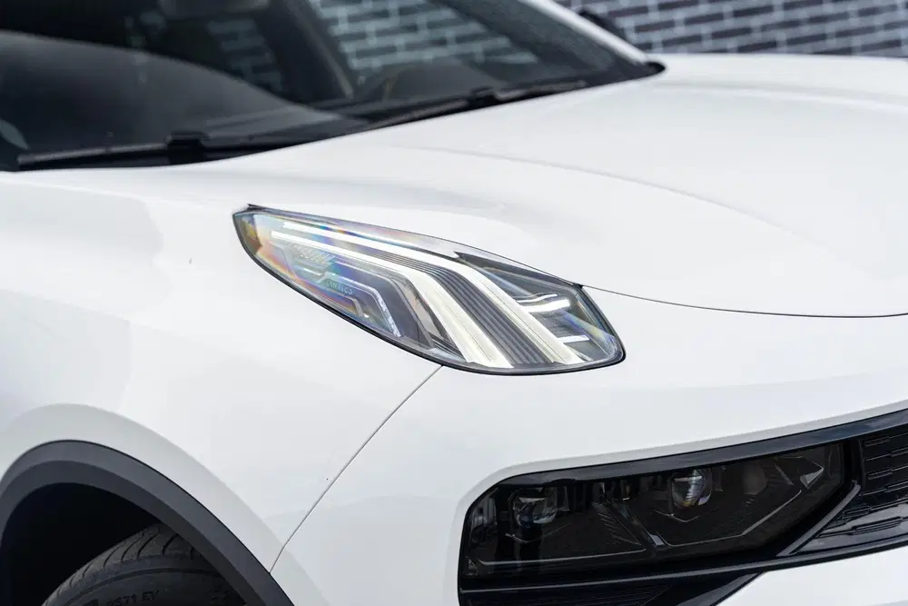 Lynk & Co 01 1.5 Plug-in Hybrid Black Edition uit 2025, foto 13