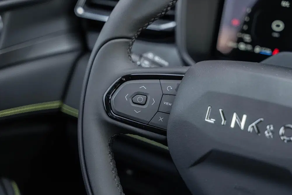 Lynk & Co 01 1.5 Plug-in Hybrid Black Edition uit 2025, foto 15