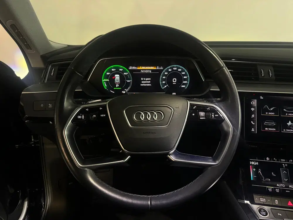 Audi e-tron 55 quattro S edition 95 kWh 96 uit 2023, foto 12