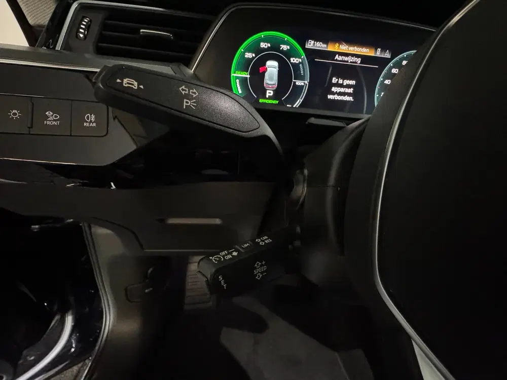 Audi e-tron 55 quattro S edition 95 kWh 96 uit 2023, foto 13